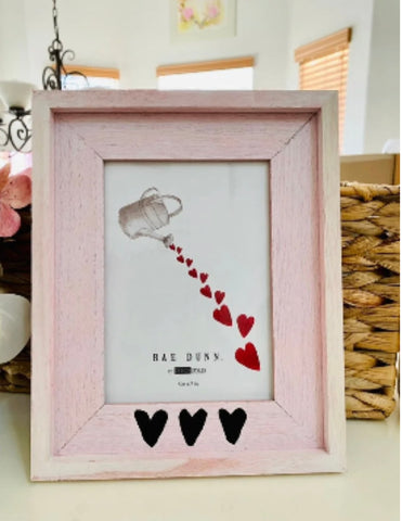 Pouring love picture frame