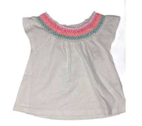 Tee with Embroided neckline